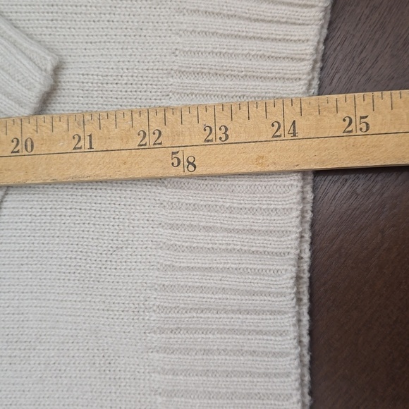 SALTWATER LUXE Crew Neck Sz L Sweater Cream Yellow Tan Blue Text Sun Sand Surf - Picture 3 of 6